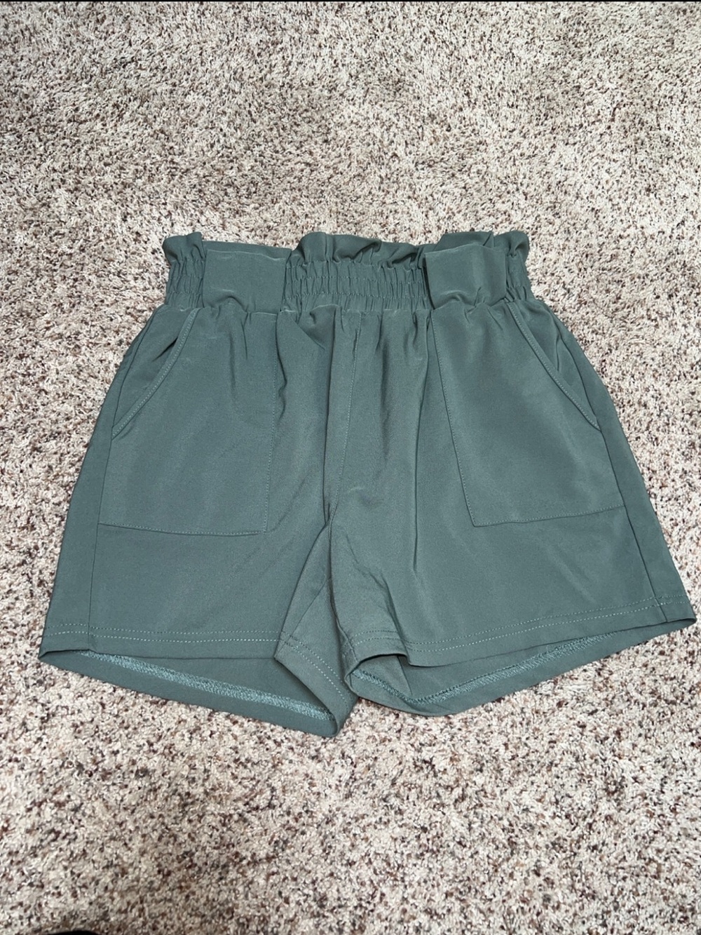 Grace Karin Sage Green Paperbag Waist Shorts w/ Pockets size small